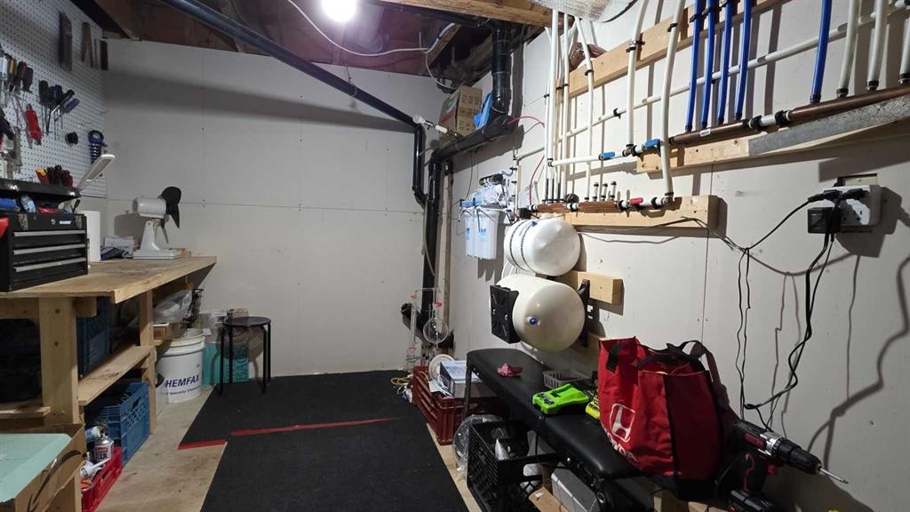 5105 Windsor Avenue, Coronation, AB - Indoor