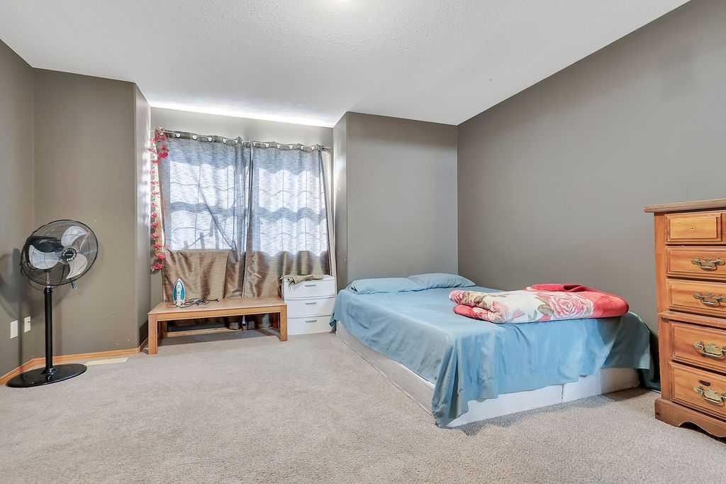 49 Abel Close, Red Deer, AB - Indoor Photo Showing Bedroom