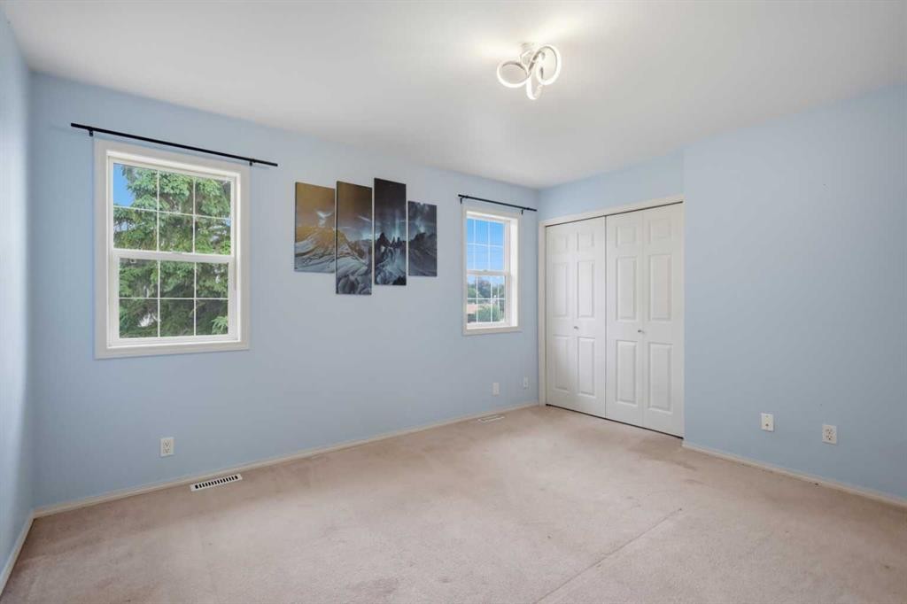 4808 Landsdown Avenue, Blackfalds, AB - Indoor Photo Showing Other Room