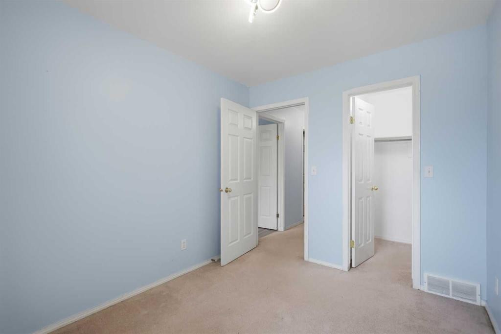 4808 Landsdown Avenue, Blackfalds, AB - Indoor Photo Showing Other Room