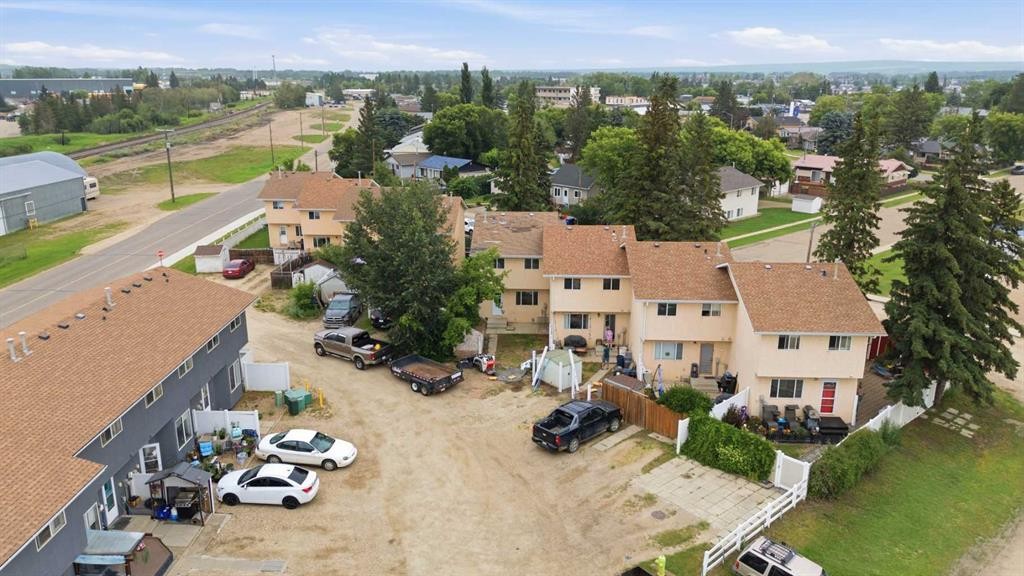4808 Landsdown Avenue, Blackfalds, AB - Outdoor With View