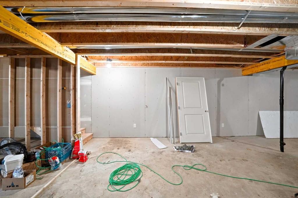 5131 52 Street, Lacombe, AB