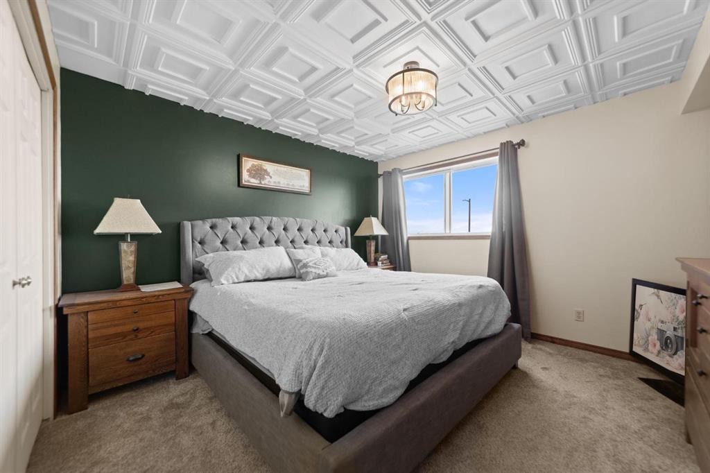 48075-Range Road 194 Range, Rural Camrose County, AB - Indoor Photo Showing Bedroom