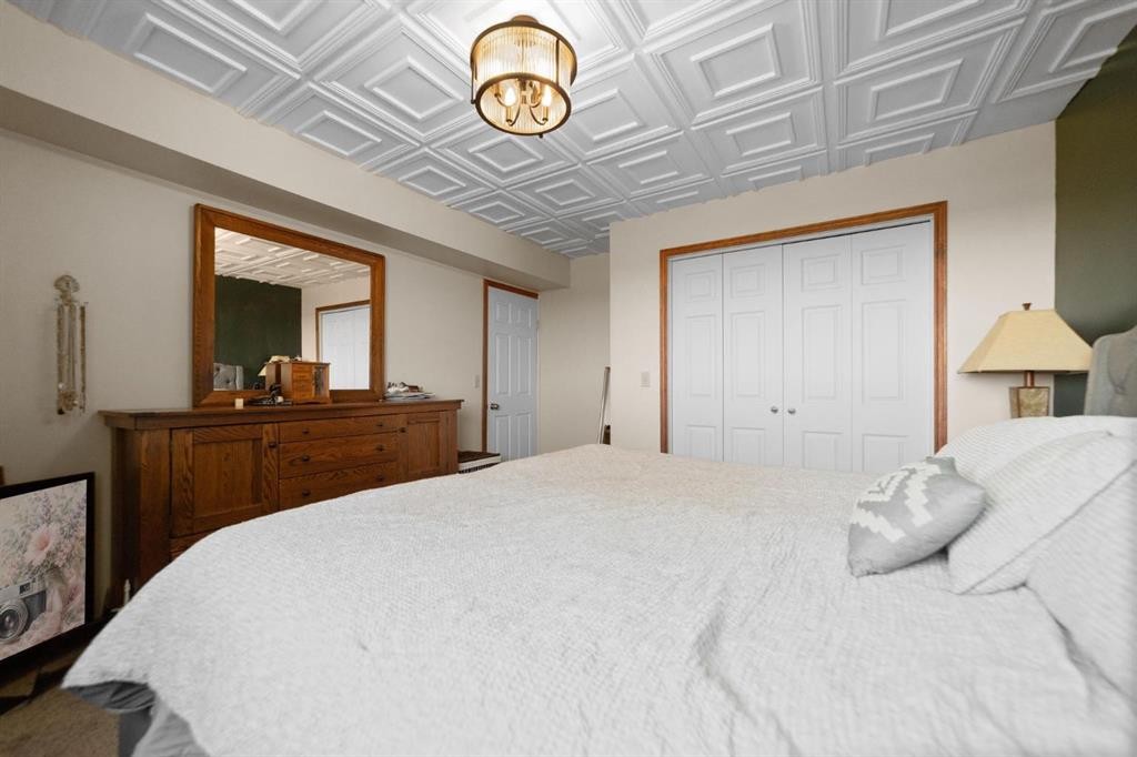 48075-Range Road 194 Range, Rural Camrose County, AB - Indoor Photo Showing Bedroom