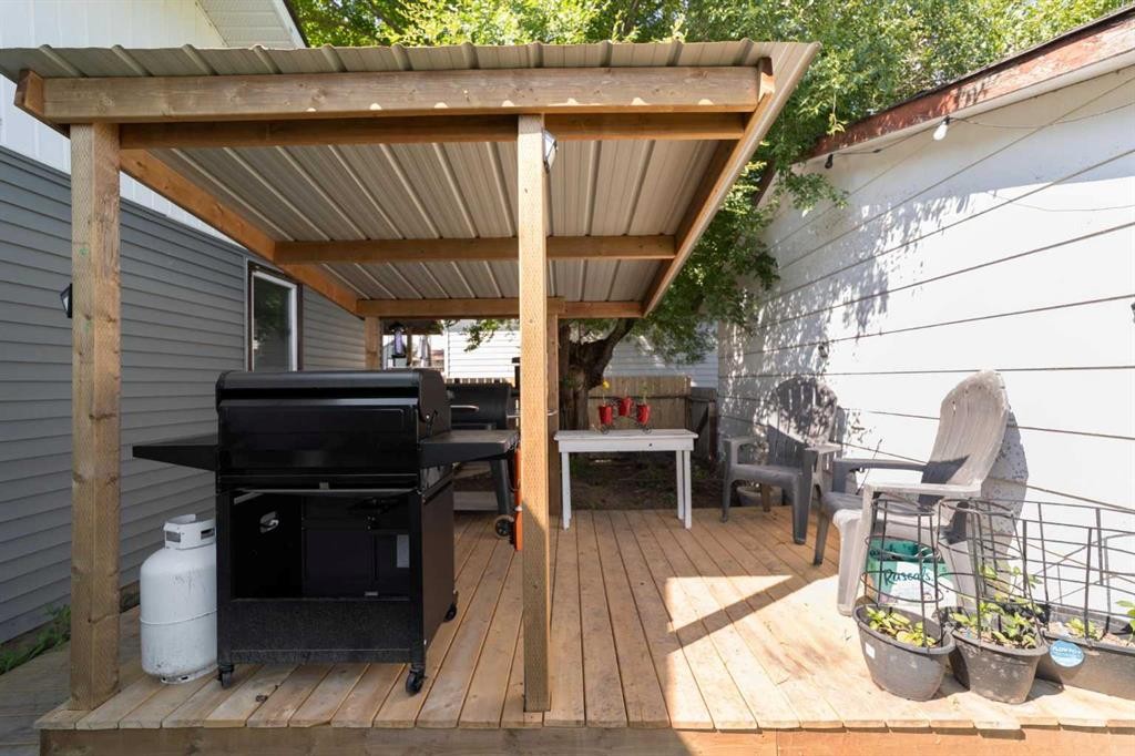 4704 50 Avenue, Killam, AB - Outdoor With Deck Patio Veranda With Exterior