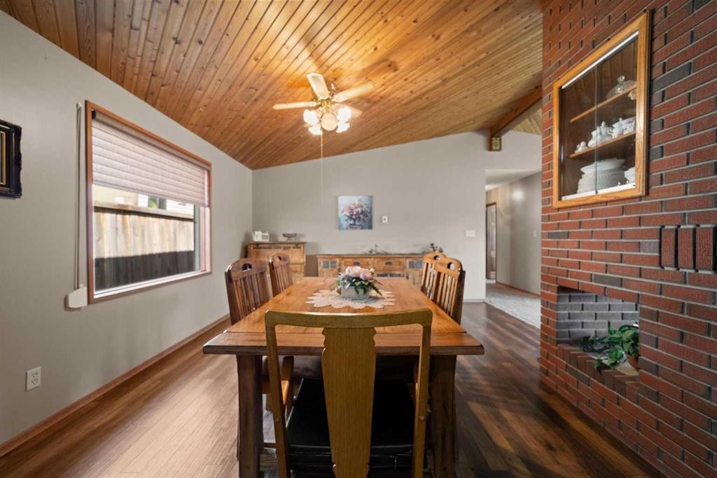 4901 52 Street, Killam, AB - Indoor Photo Showing Dining Room