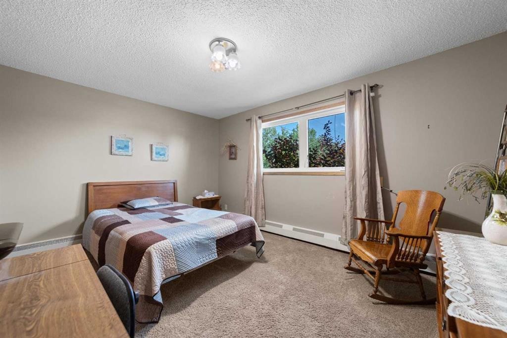 4901 52 Street, Killam, AB - Indoor Photo Showing Bedroom