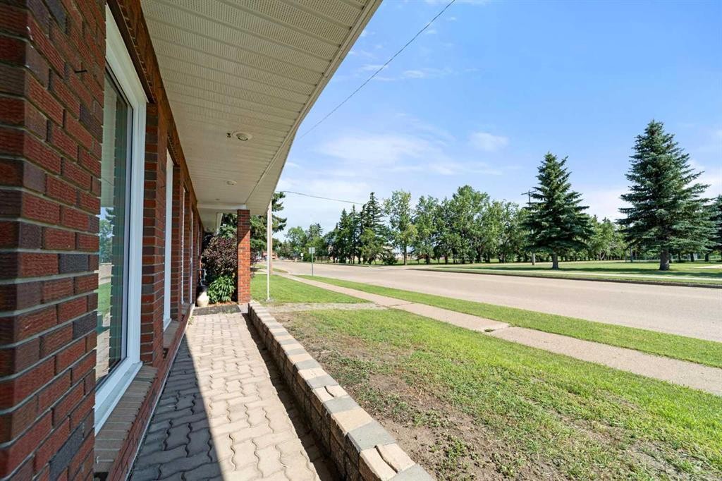4901 52 Street, Killam, AB - Outdoor