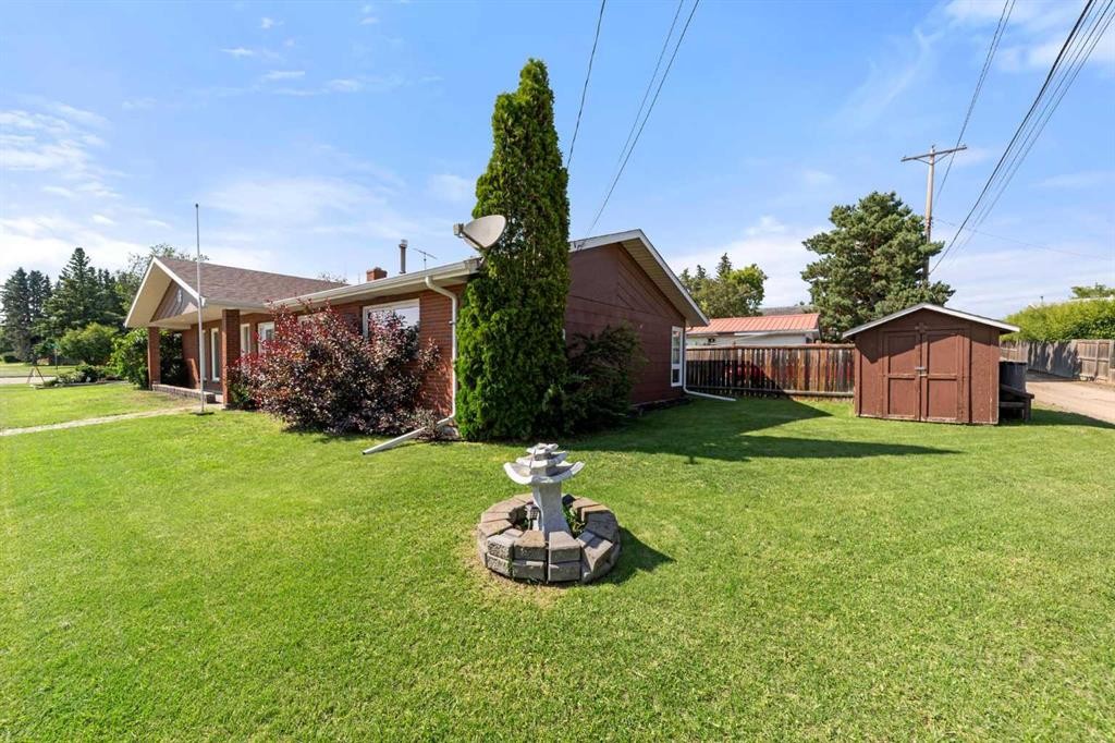 4901 52 Street, Killam, AB - Outdoor