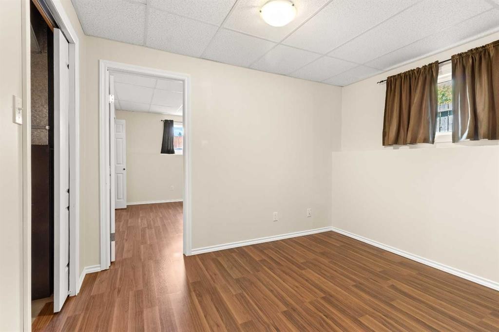 5 Mccullough Crescent, Red Deer, AB - Indoor Photo Showing Other Room