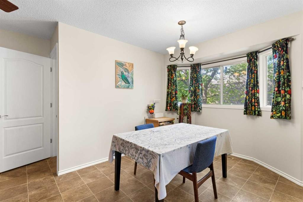 5 Mccullough Crescent, Red Deer, AB - Indoor