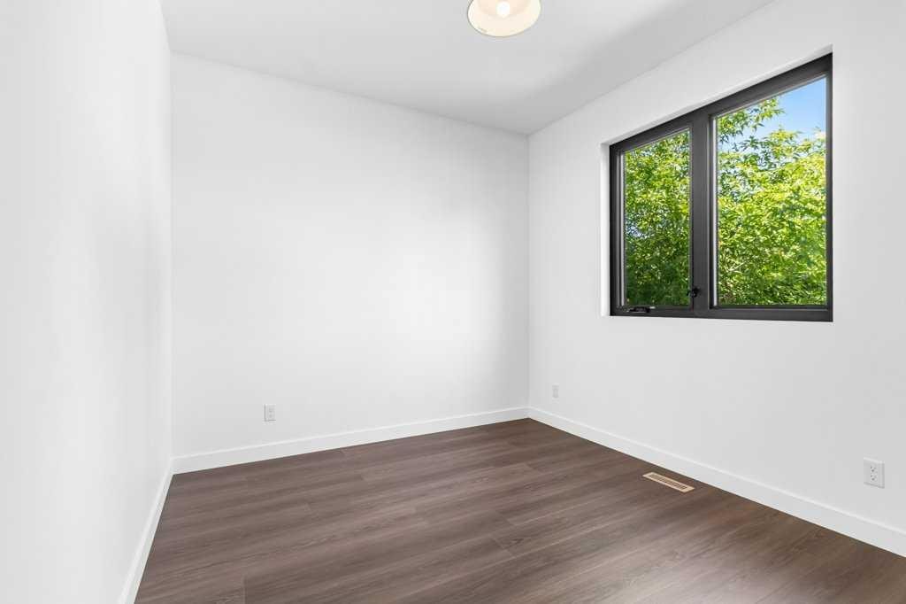 3902 46 Street, Red Deer, AB - Indoor Photo Showing Other Room