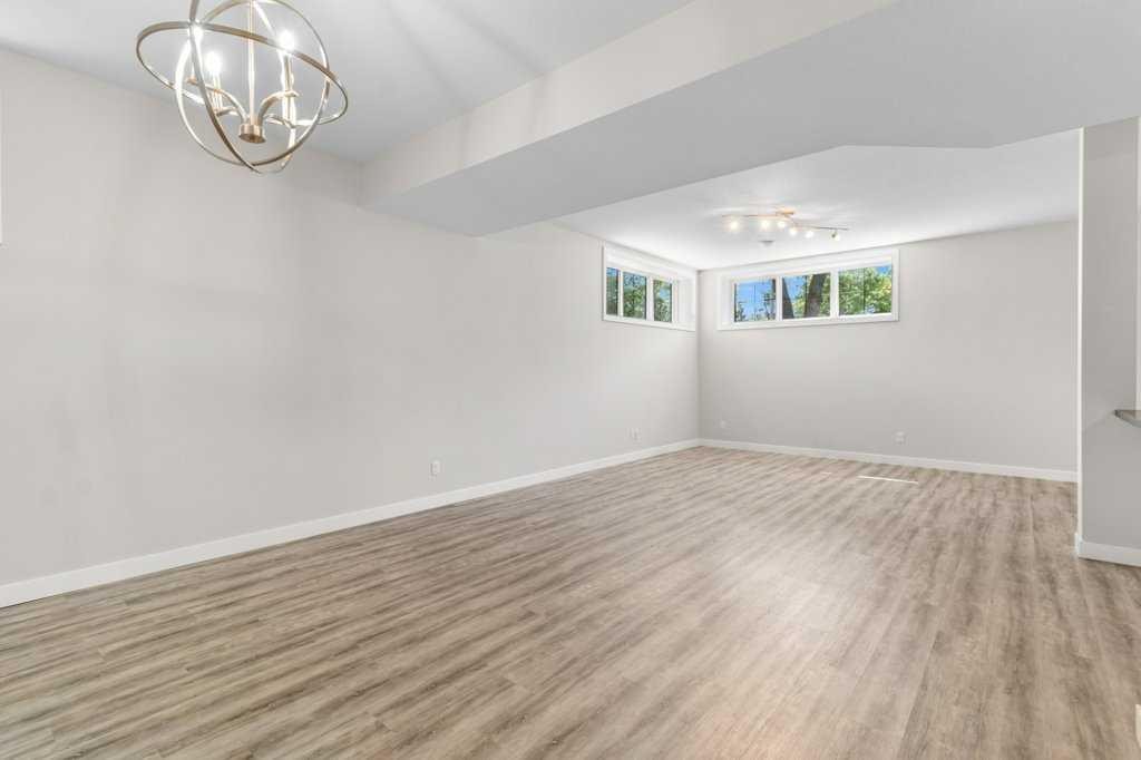 3902 46 Street, Red Deer, AB - Indoor Photo Showing Other Room