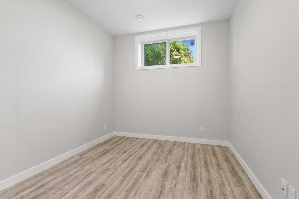 3902 46 Street, Red Deer, AB - Indoor Photo Showing Other Room