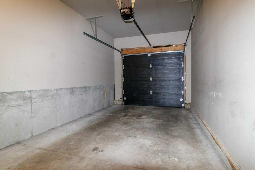 3902 46 Street, Red Deer, AB - Indoor Photo Showing Garage