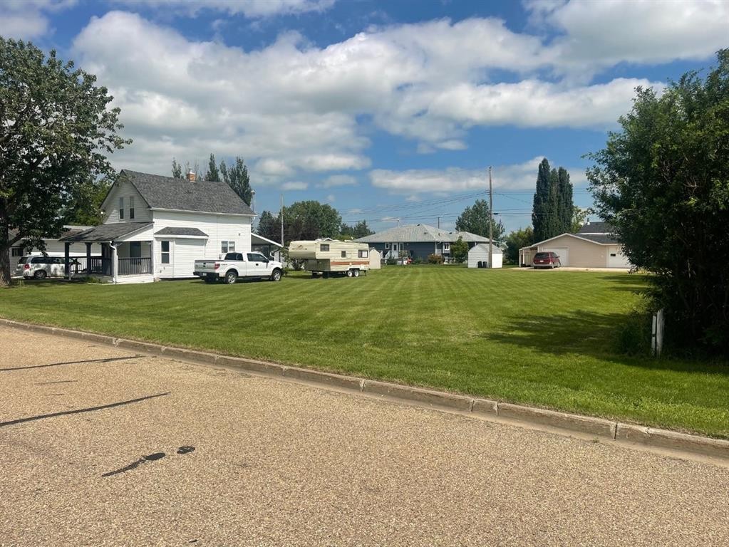 5209 49 Street, Daysland, AB
