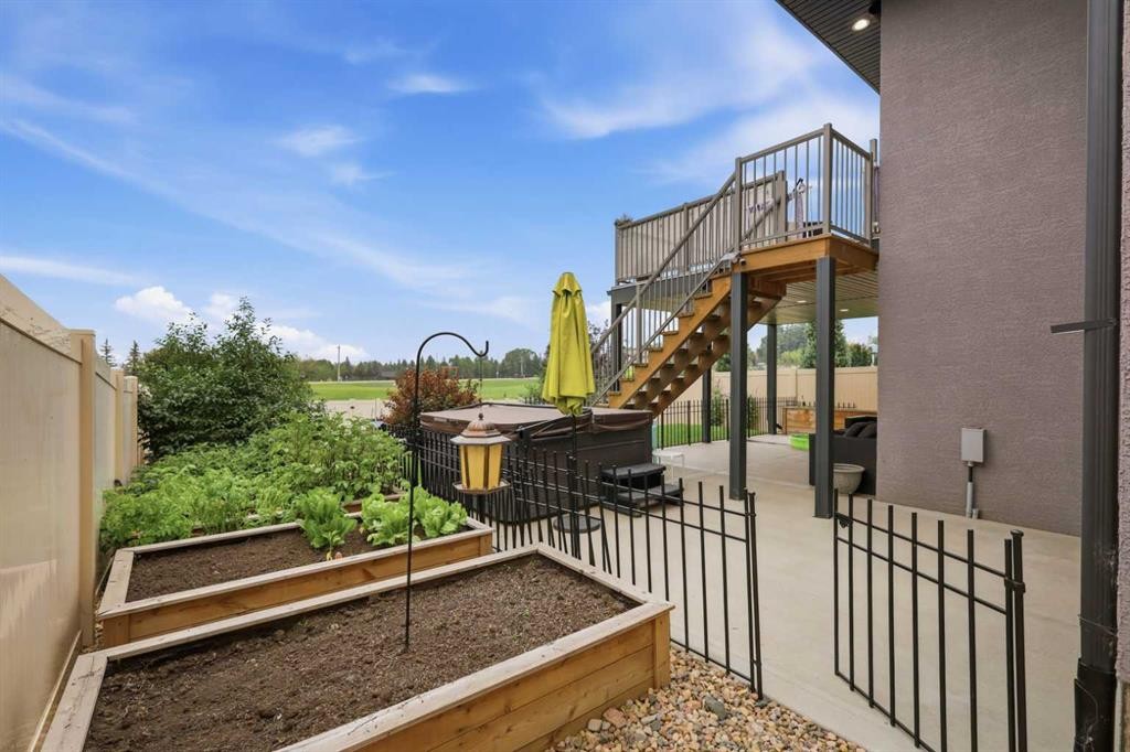1 Meadow Close, Lacombe, AB - Outdoor With Exterior