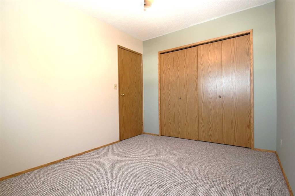 9 Greig Close, Red Deer, AB - Indoor Photo Showing Other Room