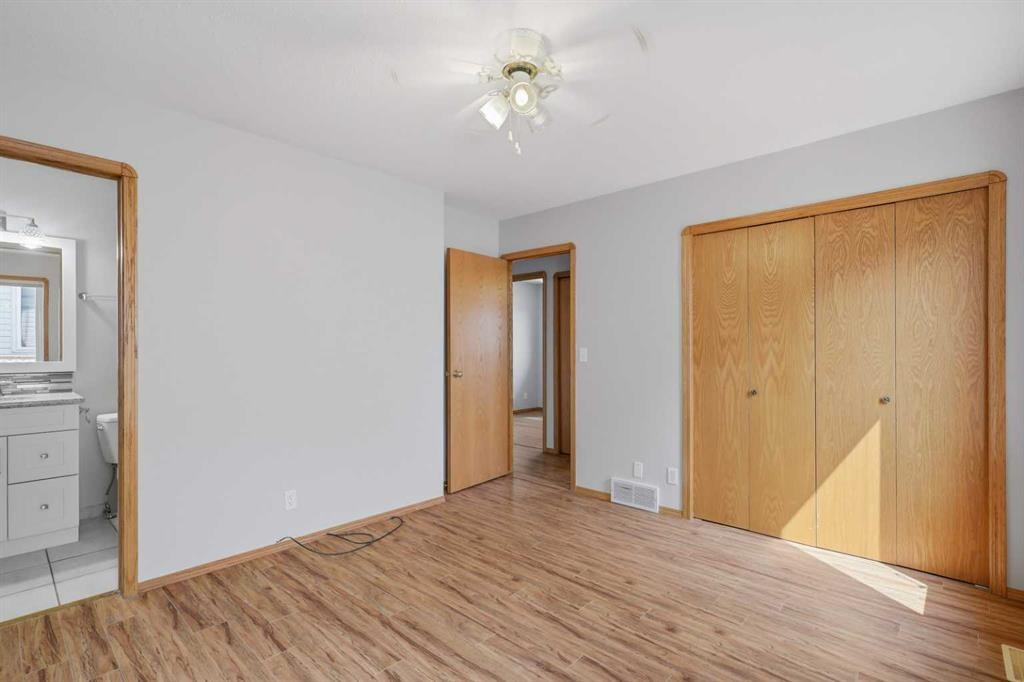 31 Palmer Close, Sylvan Lake, AB - Indoor Photo Showing Other Room