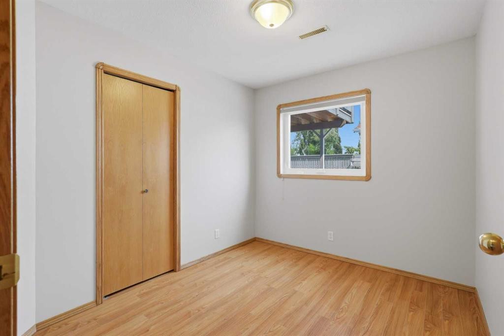 31 Palmer Close, Sylvan Lake, AB - Indoor Photo Showing Other Room