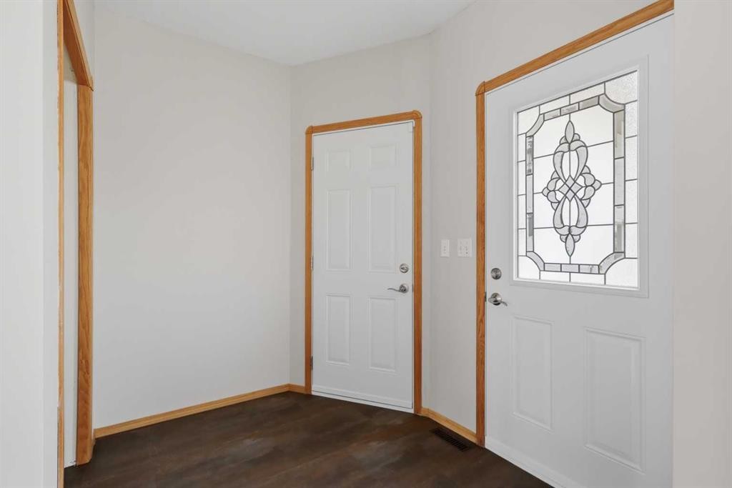 31 Palmer Close, Sylvan Lake, AB - Indoor Photo Showing Other Room