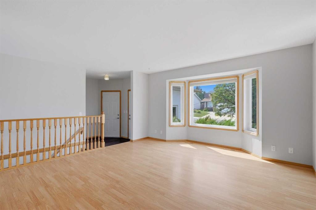 31 Palmer Close, Sylvan Lake, AB - Indoor Photo Showing Other Room