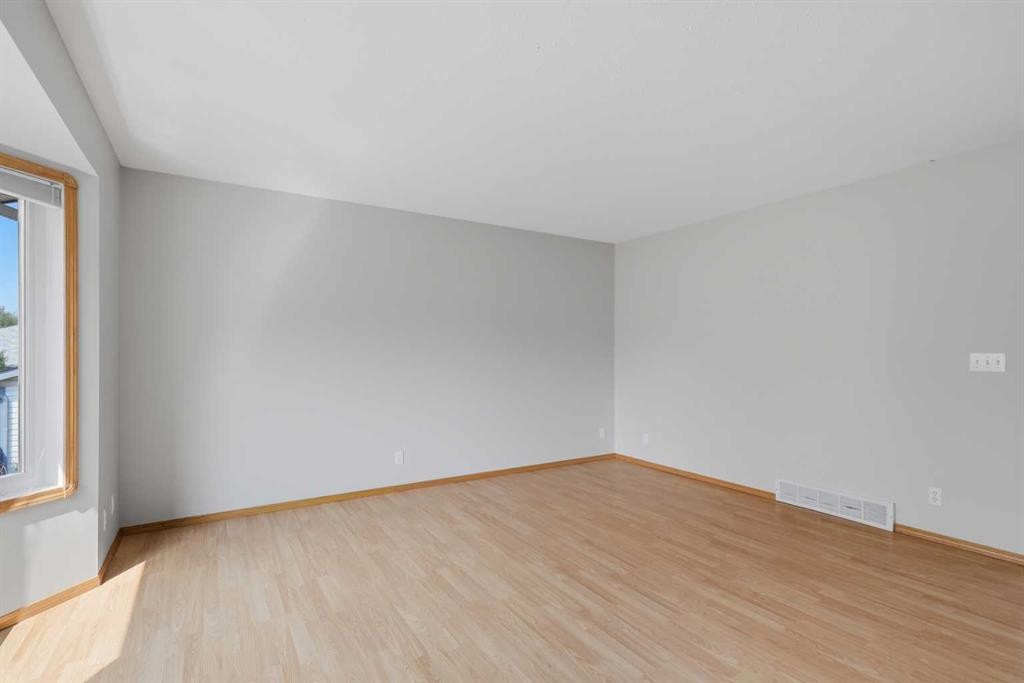 31 Palmer Close, Sylvan Lake, AB - Indoor Photo Showing Other Room