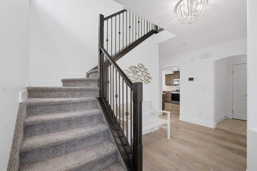 13 Hendrickson Bay, Sylvan Lake, AB - Indoor Photo Showing Other Room