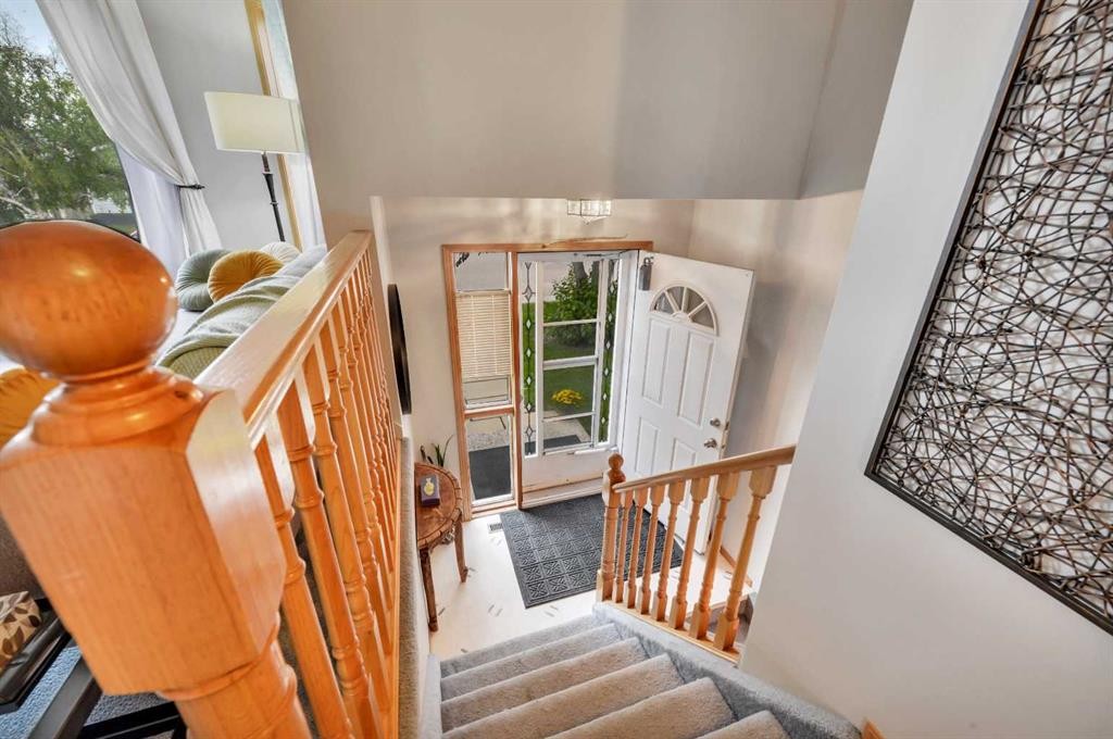 14 Eakins Crescent, Red Deer, AB - Indoor Photo Showing Other Room