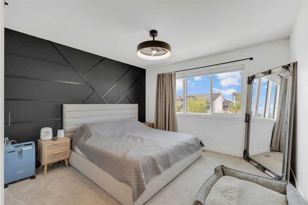 A-10 Evergreen Way, Red Deer, AB - Indoor Photo Showing Bedroom