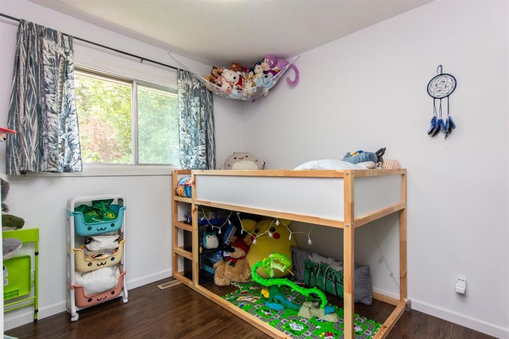 6308 61 Avenue, Red Deer, AB - Indoor Photo Showing Other Room