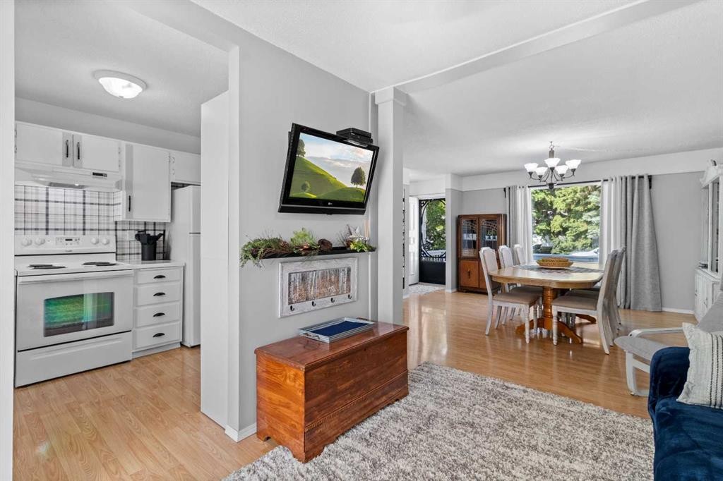 45 Sylvan Drive, Sylvan Lake, AB - Indoor