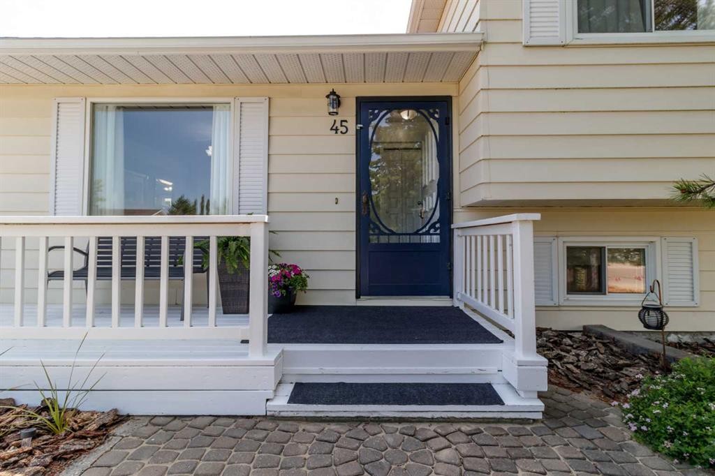 45 Sylvan Drive, Sylvan Lake, AB - Outdoor With Exterior