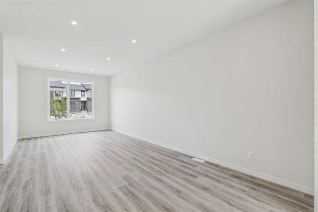 224 Vantage Drive, Cochrane, AB