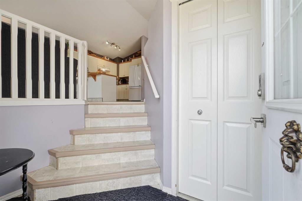 19 Ralston Crescent, Red Deer, AB - Indoor Photo Showing Other Room