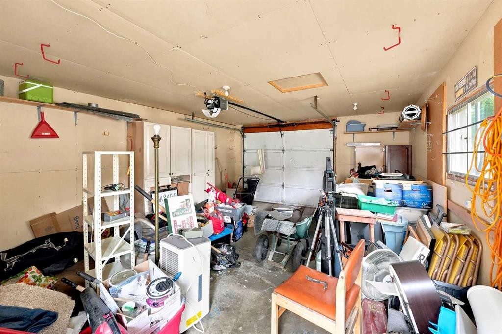 12 Anders Street, Red Deer, AB