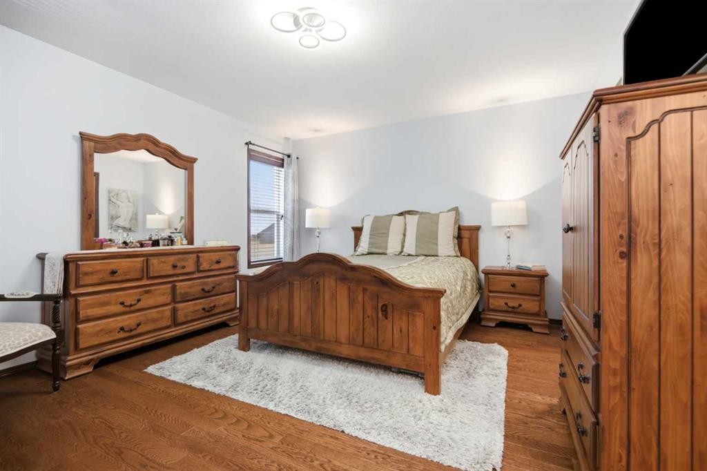 39 Landry Bend, Red Deer, AB - Indoor Photo Showing Bedroom
