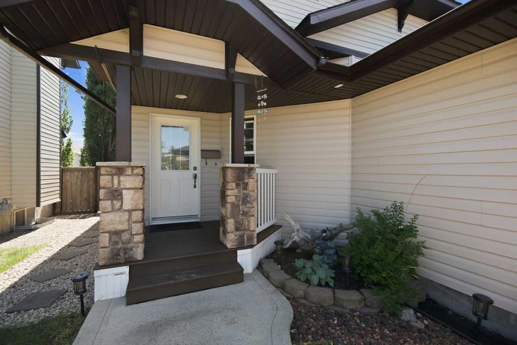 39 Landry Bend, Red Deer, AB - Outdoor With Deck Patio Veranda With Exterior