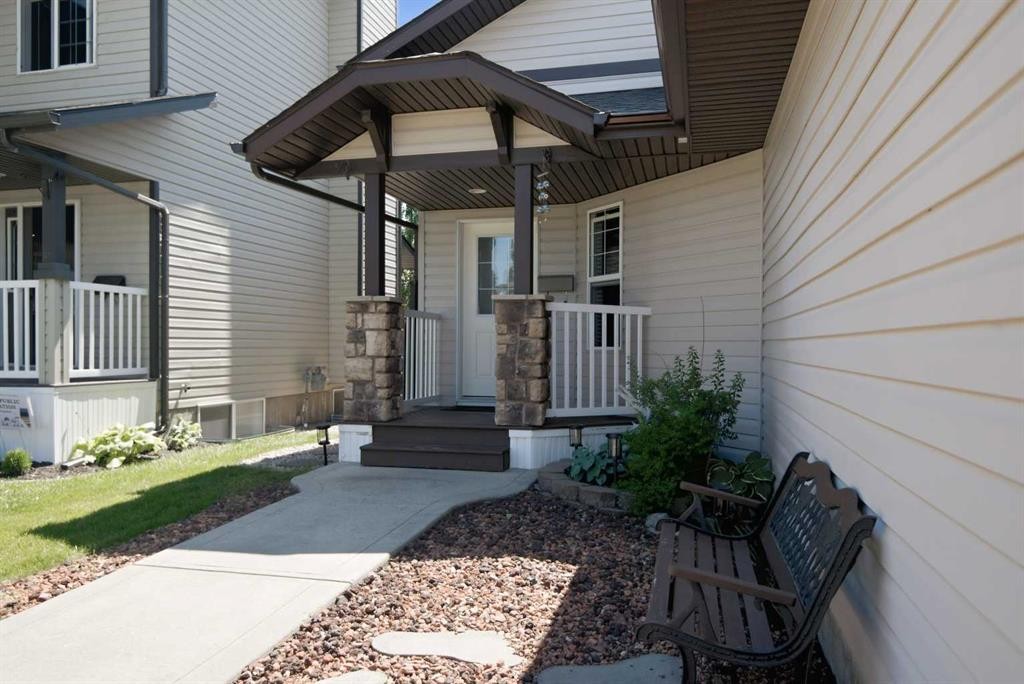 39 Landry Bend, Red Deer, AB - Outdoor With Exterior