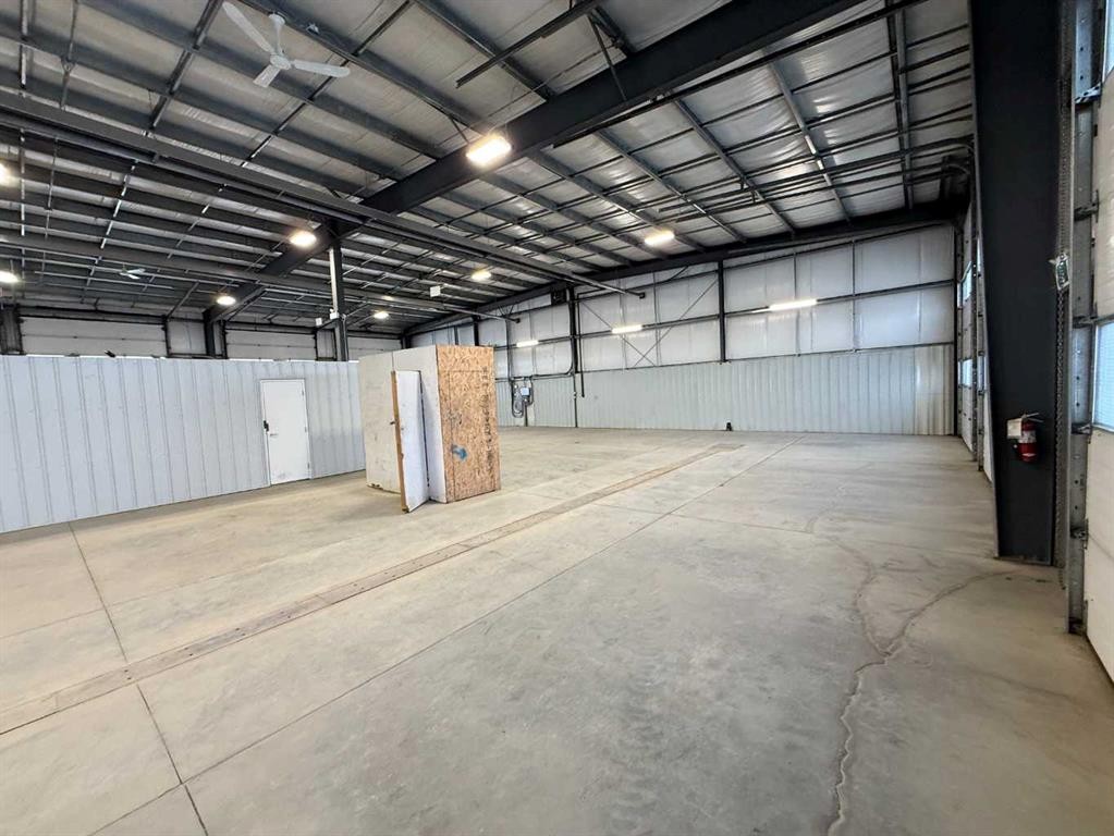 2 Van Der Horn Way, Rural Red Deer County, AB