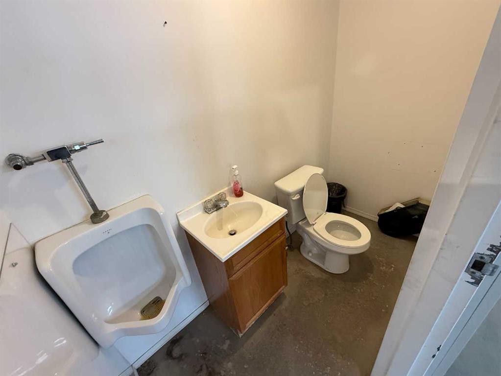 2 Van Der Horn Way, Rural Red Deer County, AB