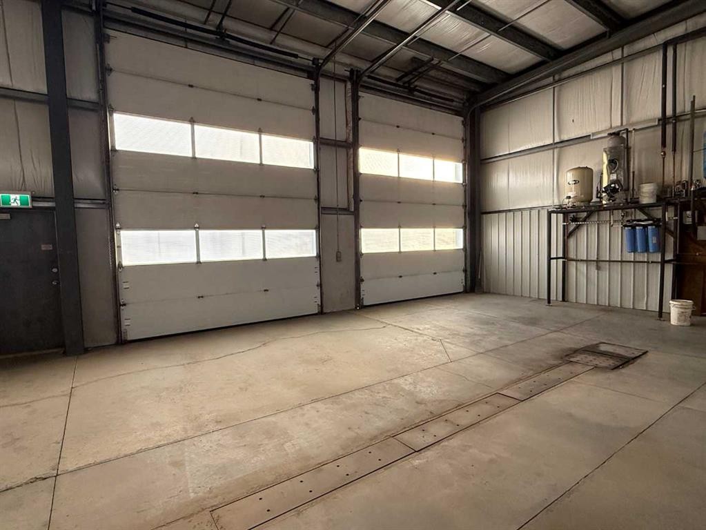 2 Van Der Horn Way, Rural Red Deer County, AB