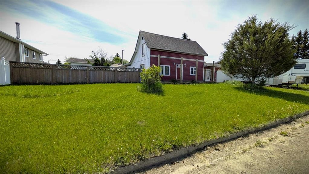 110 Niblock Street, Bawlf, AB