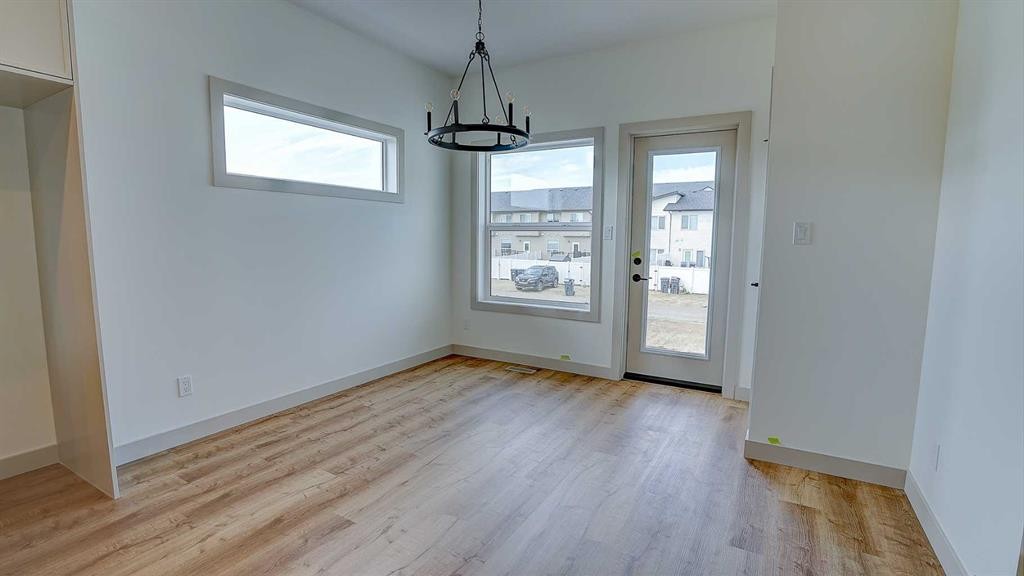 19 Ian Way, Sylvan Lake, AB - Indoor Photo Showing Other Room