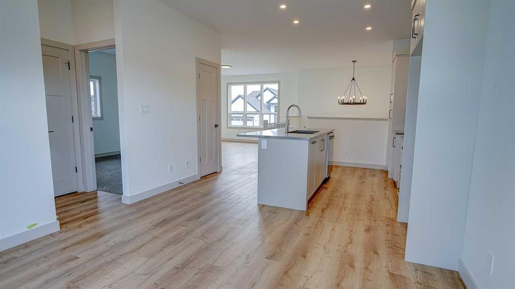 19 Ian Way, Sylvan Lake, AB - Indoor