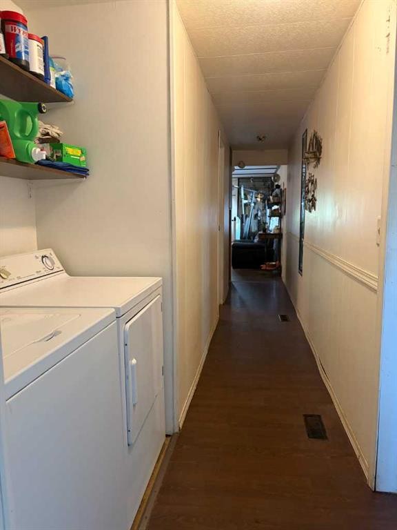 5220 44 Street, Consort, AB - Indoor Photo Showing Laundry Room