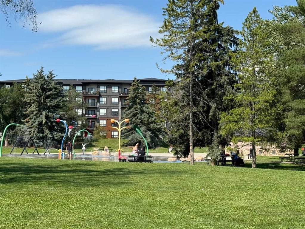 209-4820 47 Avenue, Red Deer, AB - Outdoor