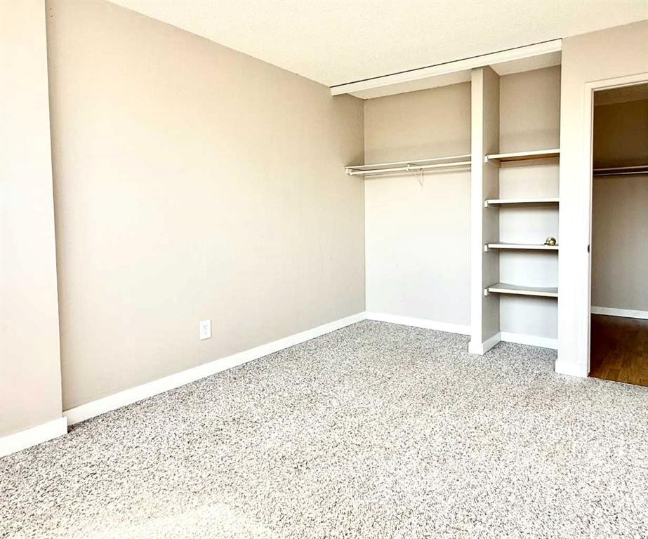 209-4820 47 Avenue, Red Deer, AB - Indoor Photo Showing Other Room