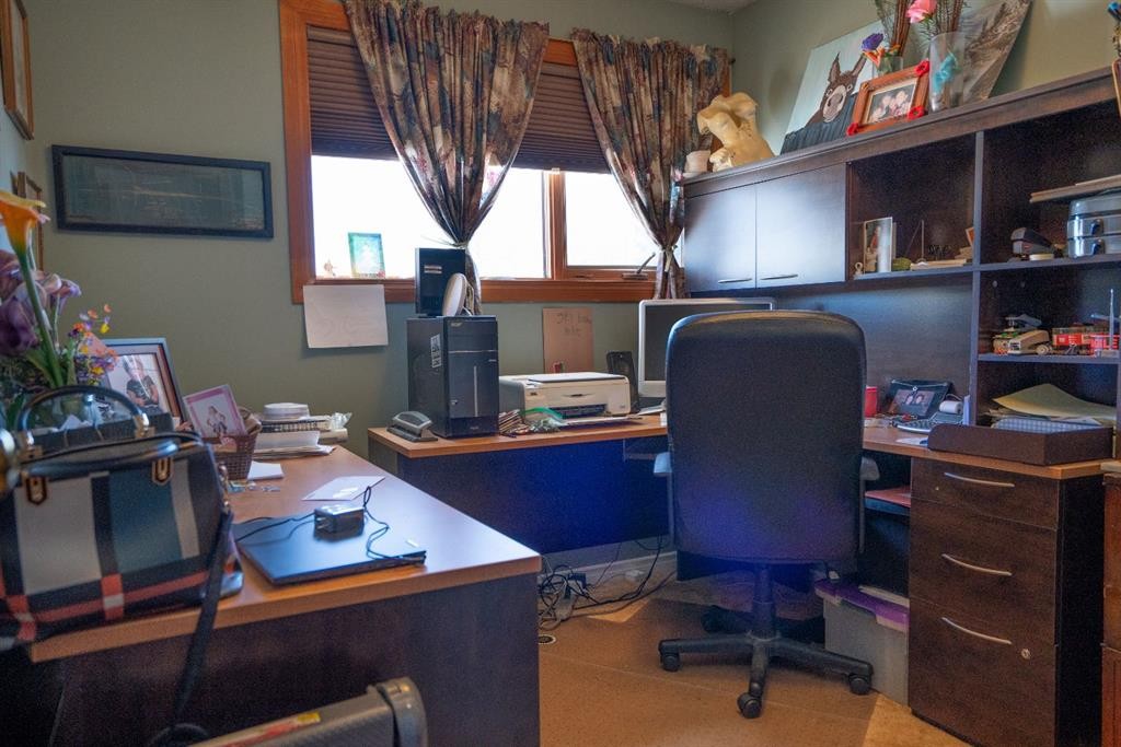 4908 47 Street, Clive, AB - Indoor Photo Showing Office