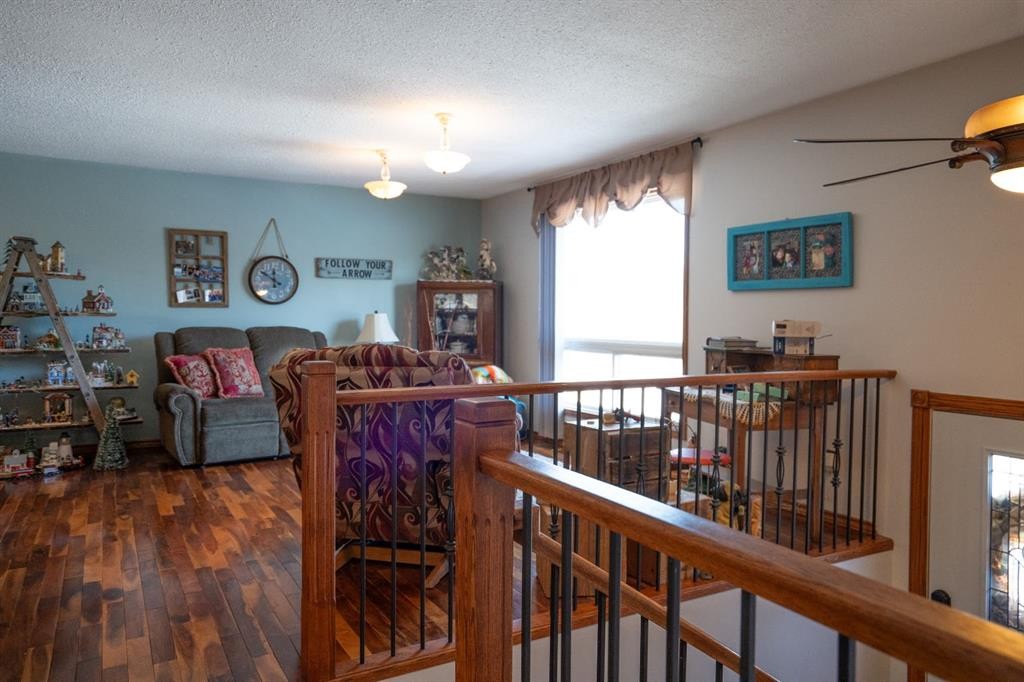 4908 47 Street, Clive, AB - Indoor